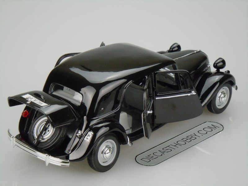 1952 Citroen 15CV 6 Cyl (SE) (Black) 4