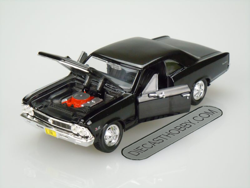 1966 Chevrolet Chevelle SS 396 (Black) 3
